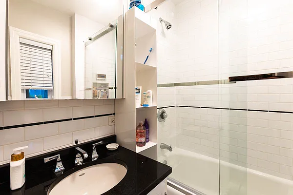 Rented by Double R Ventures LLC | media 32