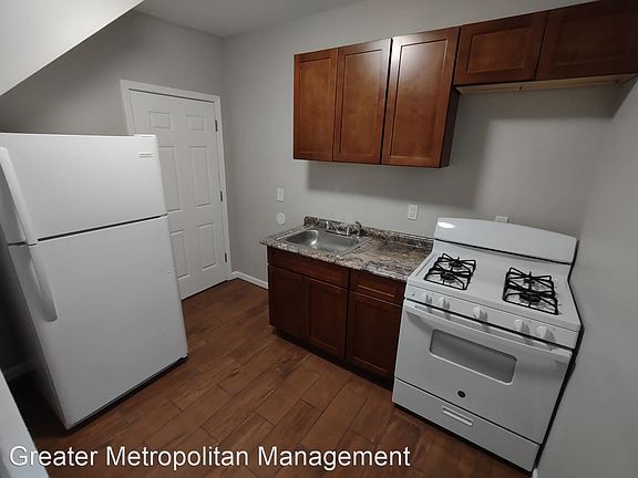 2nd image of 2212 E 93rd St Unit 3