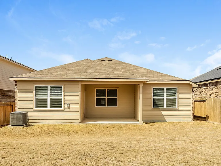 7928 Bluewater Cv — Photo 16