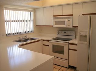 13632 Yarmouth Ct APT B, Wellington, FL 33414