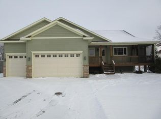 23561 Mackenzie St NE, Stacy, MN 55079