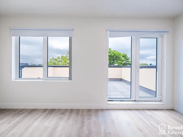 1595 New York Ave #PENTHOUSE — Photo 3