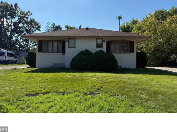 3933 Oregon Ave N, New Hope, MN 55427