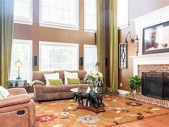 4th image of 3807 Bay Orchard Ln