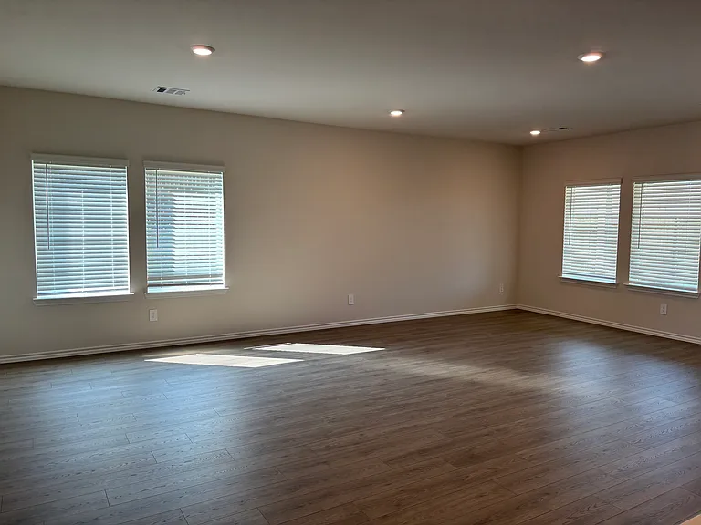 300 Wild Rose Way — Photo 16