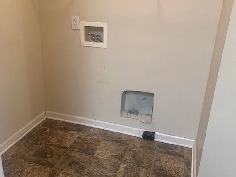 150 Wexford Dr #204 — Photo 8