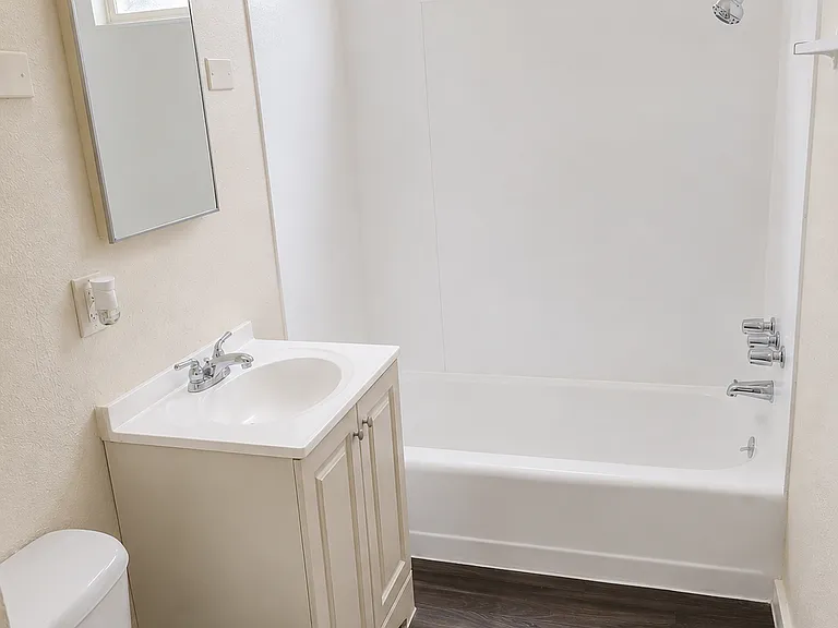 6641 Mitad Ct — Photo 11