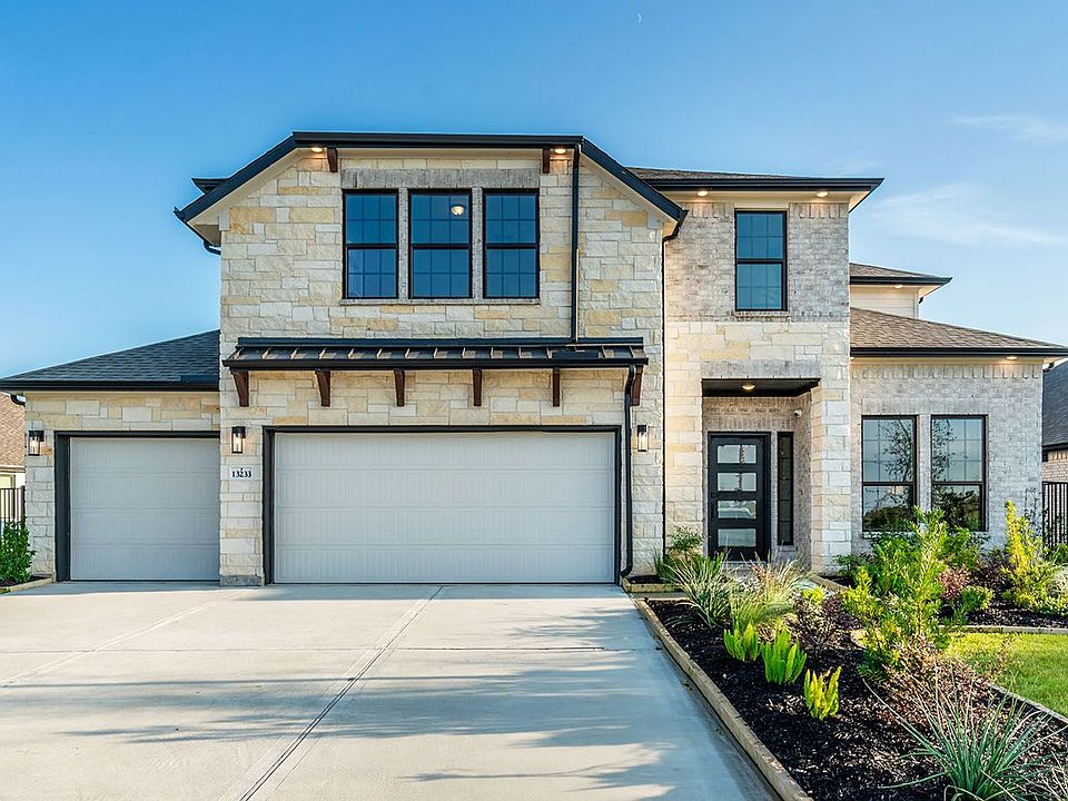 Lago Mar by CastleRock Communities