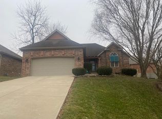 3248 W Melbourne St, Springfield, MO 65810