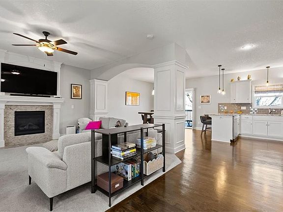 5th image of 5037 NW Timberline Dr