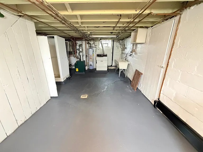 871 Horton St — Photo 14