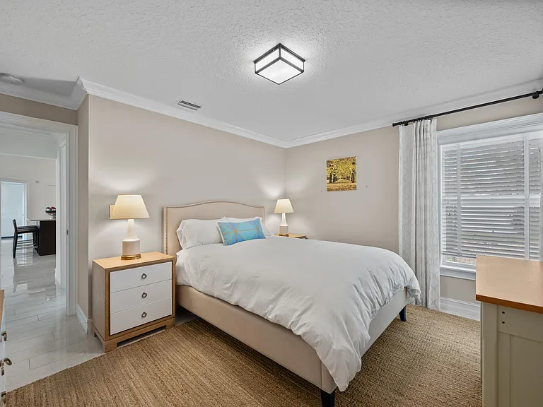 13741 Sheffield St — Photo 20