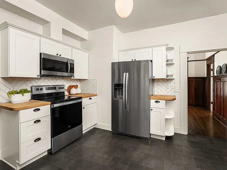 5025 NE 6th Ave #A — Photo 11