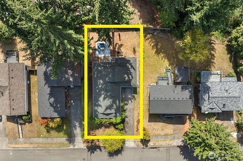 3rd image of 4818 S 49th Street