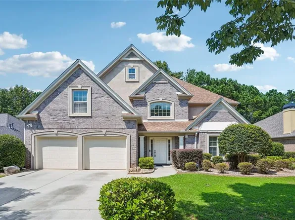 7981 Gossamer Dr, Fairburn, GA 30213