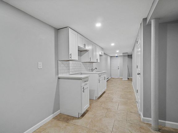 3rd image of 3484 Kingsland Ave