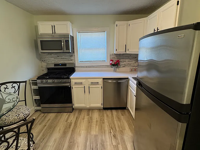 1534 Eddington Rd #3 — Photo 9