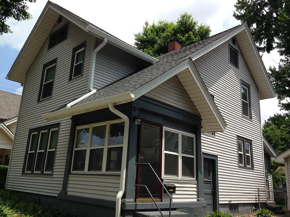 1st image of 104 N Blair St