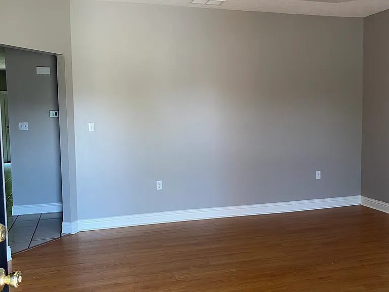 129 Commerce Dr #2 — Photo 3