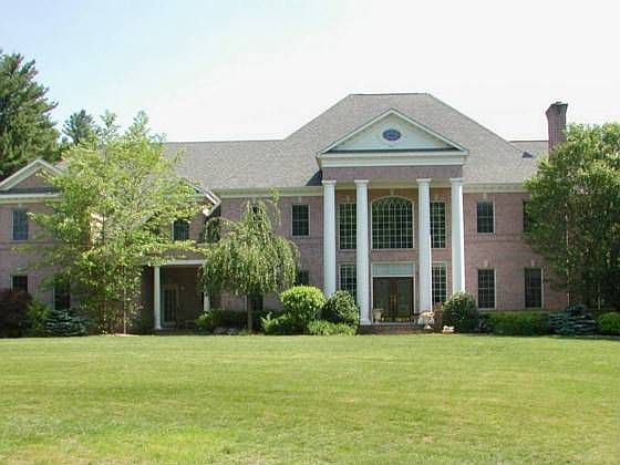 2nd image of 126 Woodford Hills Dr