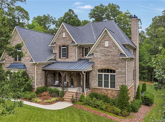 3rd image of 1605 Hawkstone Dr