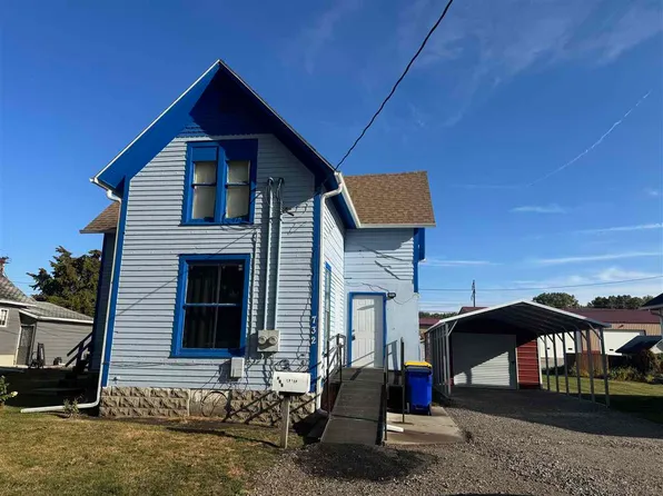 732 E 3rd St, Washington, IA 52353