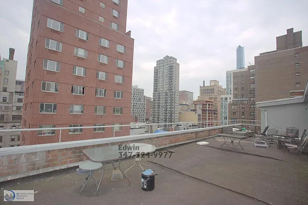 Rented by Metropolitan Property Group | media 18