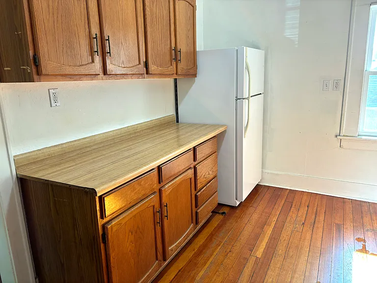 811 S Van Buren St — Photo 22