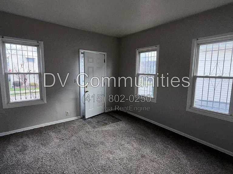 3417 Storer Ave — Photo 6