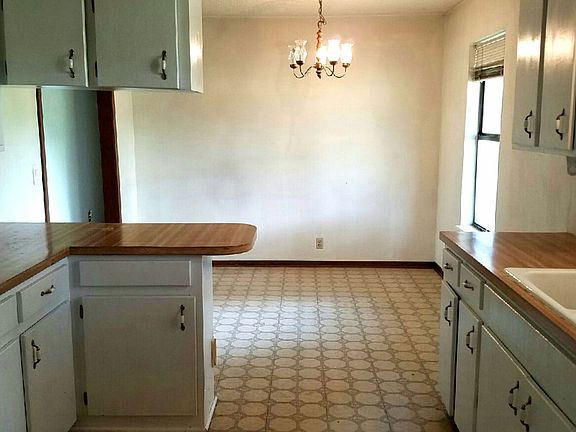 5th image of 11074 N Evergreen Dr