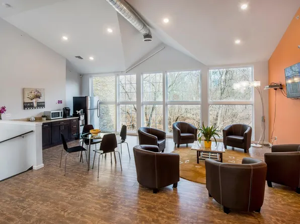 The Cove, 118 Victory Rd, Springfield, NJ 07081