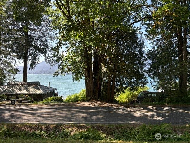 2nd image of 416 South Shore Road