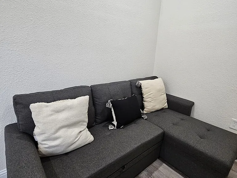 Renaissance Ln — Photo 3