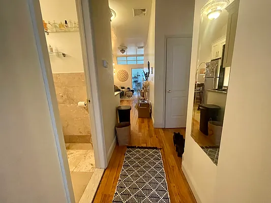 Rented by Compass | media 13