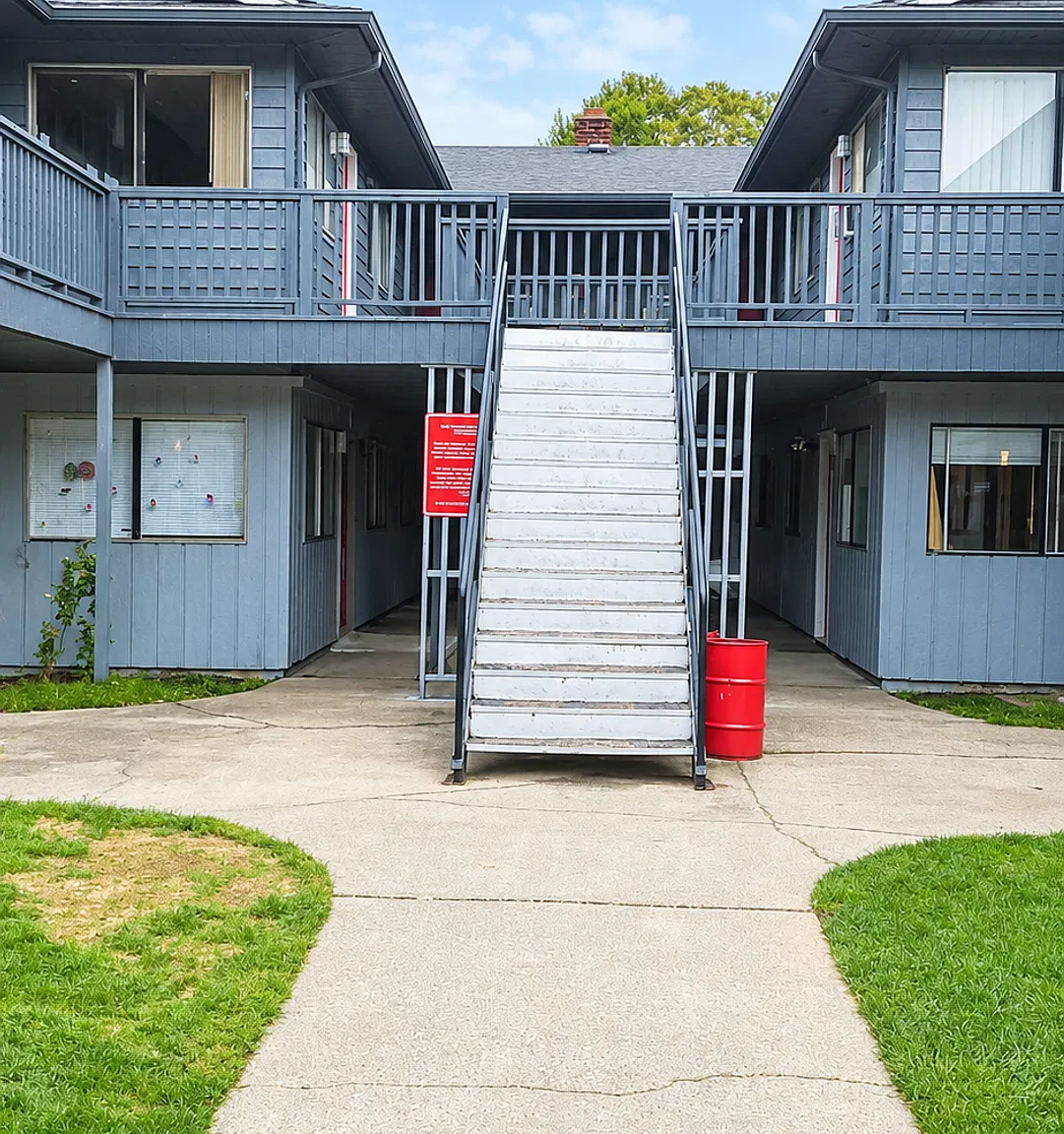 Park Place East — Photo 3