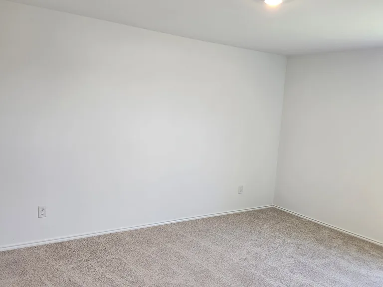 3425 Flicker Ln — Photo 13