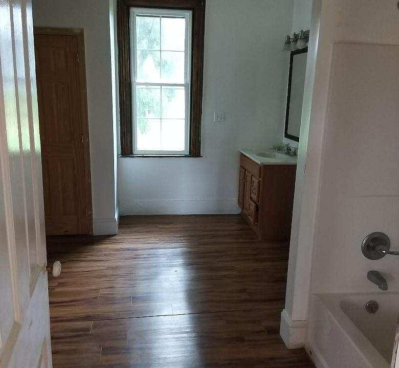 1st image of 1379 Iron Bridge Rd #1