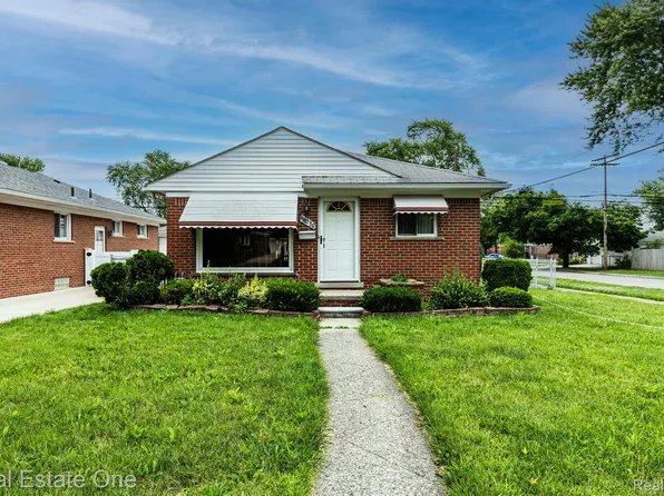 4017 Roosevelt Blvd, Dearborn Heights, MI 48125