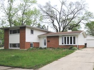 321 Douglas St, Park Forest, IL