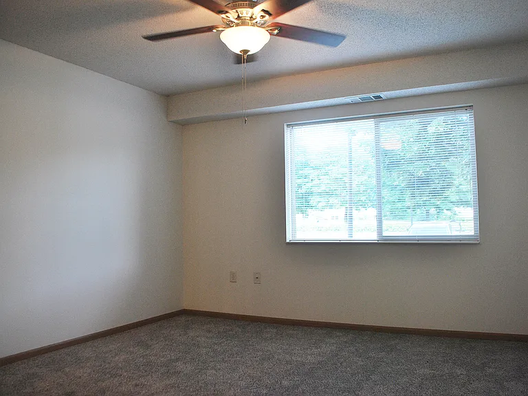 Central Square Apartments — Photo 10