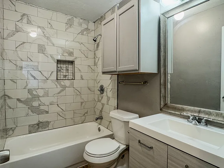 3016 Eastland Ave — Photo 14