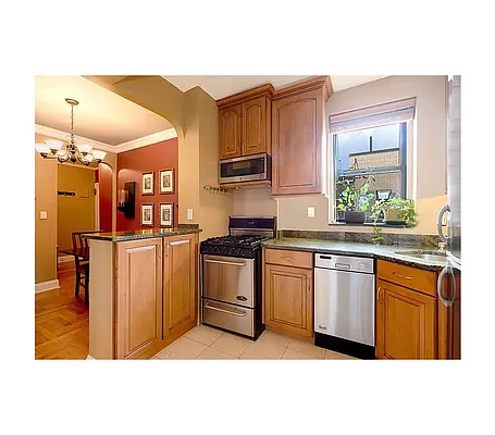 Sold by Douglas Elliman | media 15