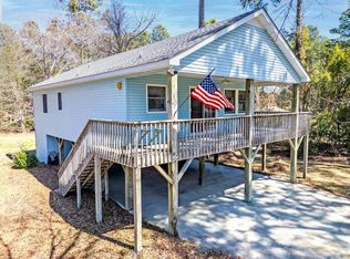 111 Arnold Dr, Powells Point, NC 27966