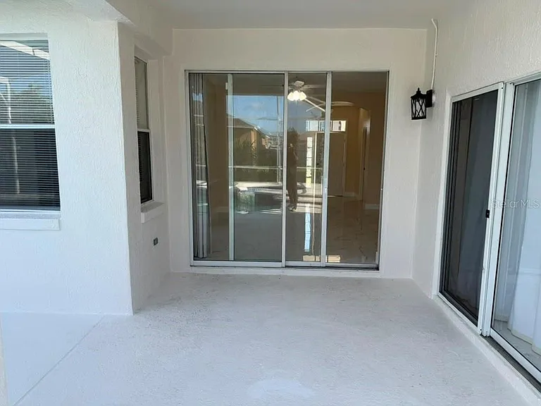 351 Corsica Ct — Photo 28
