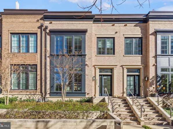 3731 Chevy Chase Lake Dr, Chevy Chase, MD 20815