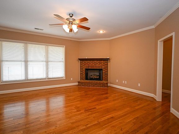 4th image of 602 Swansea Rd