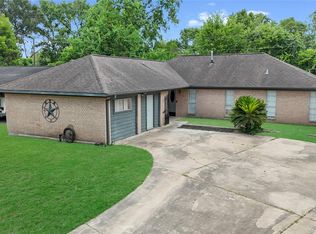 4205 Lariat Dr, Baytown, TX 77521