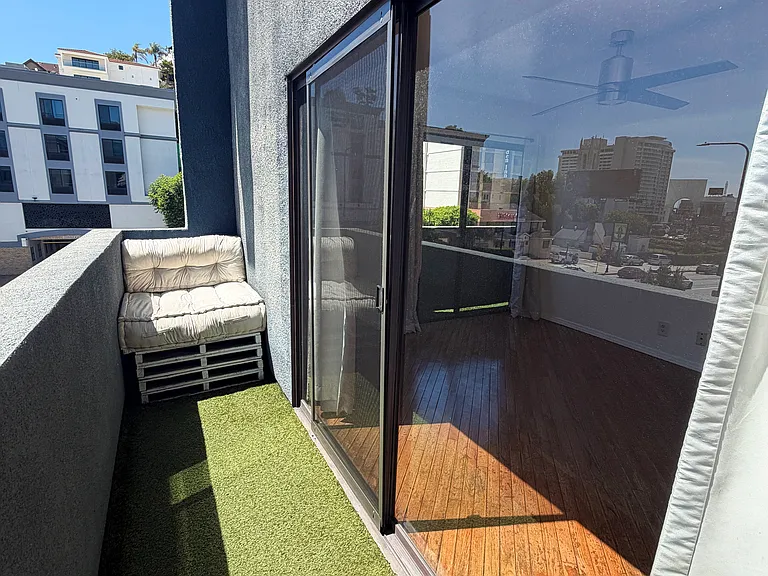 Main Balcony (1 of 3)