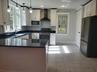 253 Burnett Rd, Webster, NY 14580