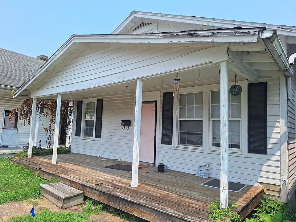 1st image of 1423 Forest Ave